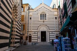 Kirche Johannes der Täufer und Oratorium, Monterosso, Italien