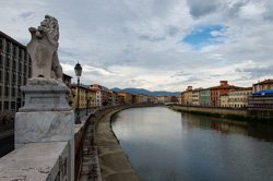 Rio Arno, Pisa, Itália