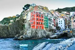 Barrio de pescadores, Riomaggiore, Italia